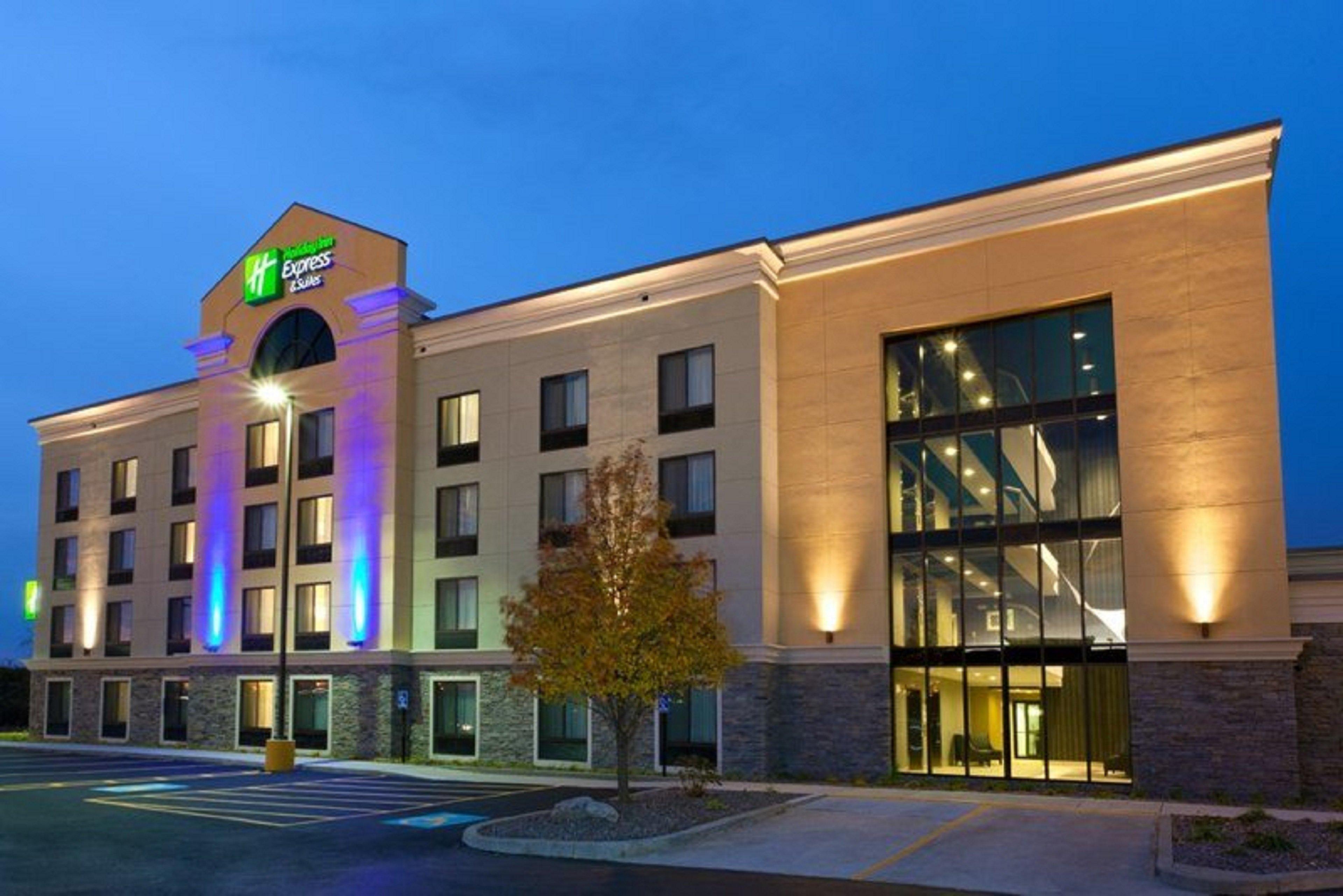 Holiday Inn Express And Suites Batavia By Ihg Extérieur photo